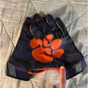 Nike Vapor Football Gloves (Clemson Tigers)